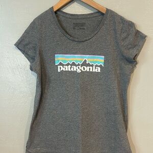 Patagonia Gray Logo Tee with Black Print 100%  Organic Cotton